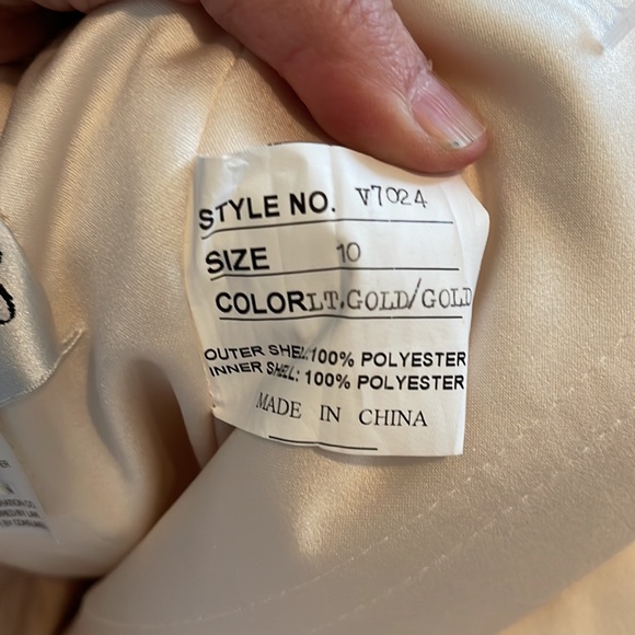 NWOT MAGGIE SOTTERO WEDDING DRESS - Picture 10 of 10